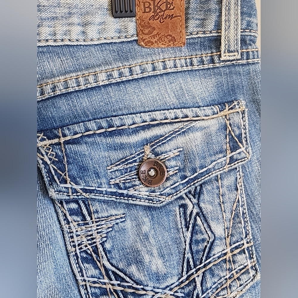 BKE Stella Tailored Boot Stretch Jean Low Rise Western Boho Size 31x33.5 - Picture 3 of 16